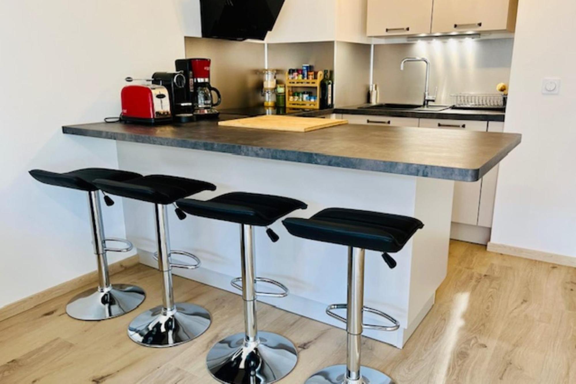 Charming New Flat With Balcony Appartement La Rochelle  Buitenkant foto