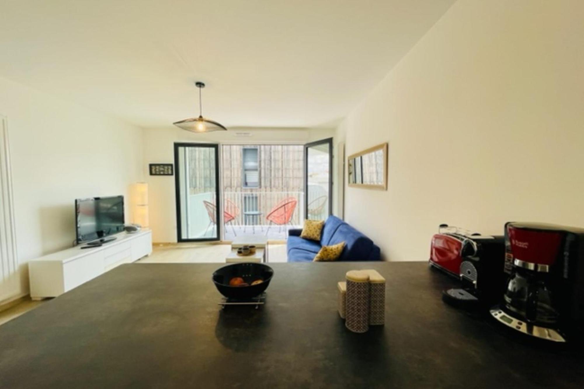 Charming New Flat With Balcony Appartement La Rochelle  Buitenkant foto